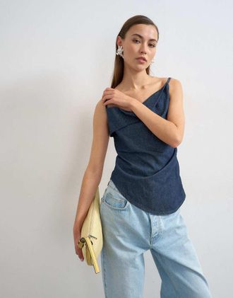 Topshop Top in denim arricciato indaco rinse wash con scollo drappeggiato-Blu