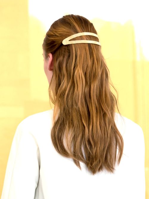 60-Second Hairstyles For Every Day Of The Week