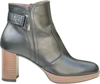Nero Giardini Boots - Dames - Laarzen met Hak - Zwart - 40 EU - Leer - Schoenen