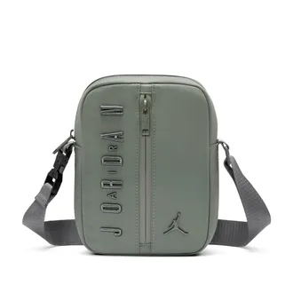 Nike Jordan Tactical Festival Bag (2.6L) in Black | MA9199-023