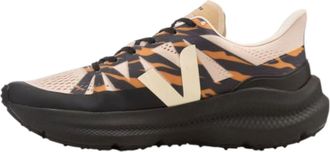 Veja x Cesar Villalba Condor 3 Advanced Areia Cashew Ouro CI2820721B