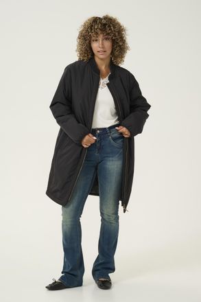 Cream Jas Loose fit black