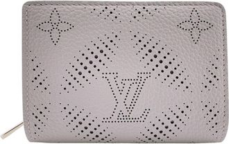 Louis Vuitton Beige Pink Mahina Leather Leather Wallet (Bi-Fold) (Pre-Owned)