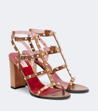 Valentino Garavani Sandalias Rockstud de piel metalizada