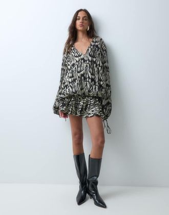 Asos vestito corto blouson testurizzato metallizzato con manica ampia e stampa animalier-Multicolore