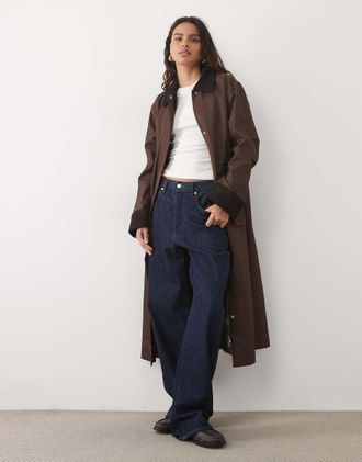 Vero Moda premium cappotto parka oversize maxi stringivita in vita, marrone cioccolato