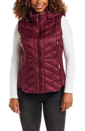 Gallery Quilted Water Resistant Vest with Removable Hood in Burgundy at Nordstrom, Size X-Large