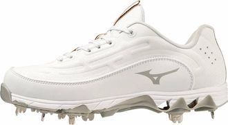 Mizuno Womens 9-Spike Swift 8 Low Metal Fastpitch Softball Cleats In White