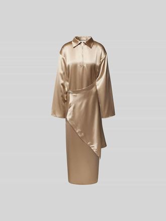 Nanushka Maxikleid in Wickel-Optik in Sand, Gr&ouml;&szlig;e XS