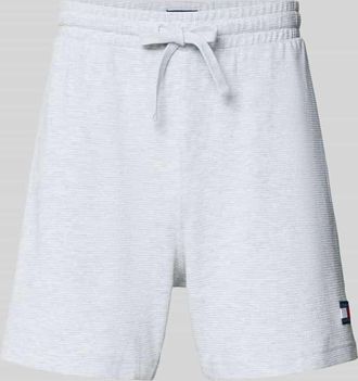 Tommy Jeans Regular Fit Sweatshorts aus Baumwoll-Mix in Hellgrau Melange, Gr&ouml;&szlig;e XXL