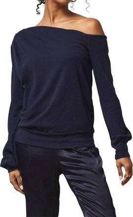 La Made Audrey One Shoulder Pullover Top In Navy Blue
