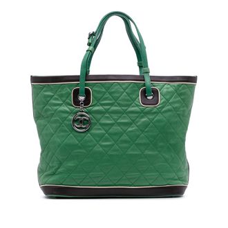 Chanel Pre-owned Womens Quilted Tote With Charm - Dark Green Leather - One Size