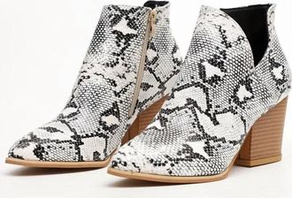 Posh Shoes Womens Python Booties In White