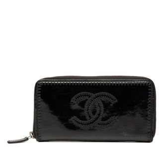 Chanel Black Patent Leather Long Wallet (Bi-Fold) (Pre-Owned)