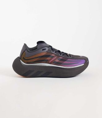 adidas Originals Hyperboost euphoria sneakers in antracite scuro con dettagli rame e viola-Bianco