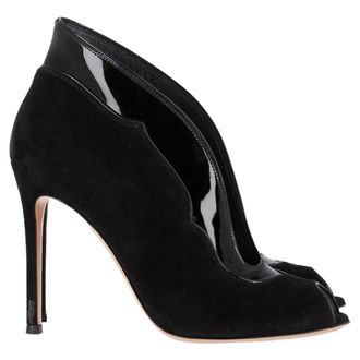 Gianvito Rossi Gianvito Rossi Vamp Peep-Toe Enkellaarsjes in Zwarte Suède en Leer