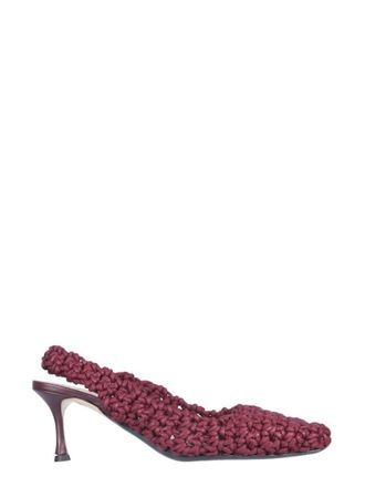 N&deg;21 Pointed Toe Slingback Pump
