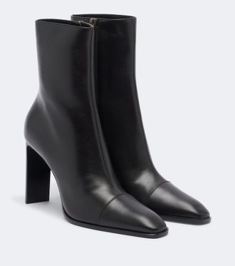 Saint Laurent Botines Venetia de piel