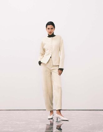 4th & Reckless Pantaloni a palloncino color crema in camoscio sintetico con cuciture sul davanti in coordinato-Bianco