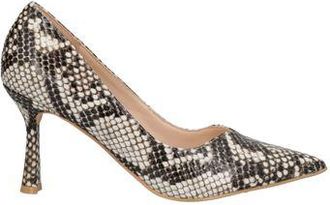 Pregunta FOOTWEAR - Pumps sur YOOX.COM