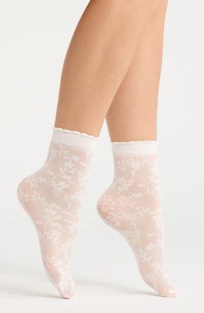 Nordstrom Sheer Lace Ankle Socks in Ivory Egret at Nordstrom, Size 9