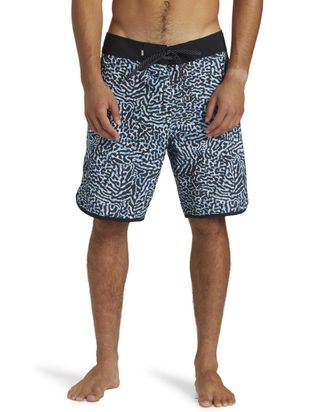 Quiksilver Boardshorts QUIKSILVER Highline Scallop 19, Herren, Gr. 28(XS), blau (swedish blau), Obermaterial:88% Microfaser, 12% Elasthan;, Hosen Boardshorts