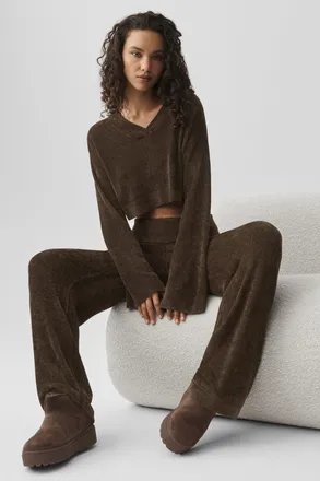 Alo | Micro Chenille Cropped V-Neck Coverup Sweatshirt in Espresso, Size: Medium
