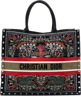 Dior Borsa tote Heart Lights Book grande in velluto con ricamo e borchie 2020 - Nero