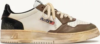 Autry MEDALIST LOW SUPER VINTAGE SNEAKERS IN WHITE, BLACK AND MALT LEATHER
