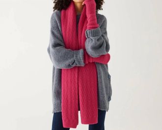 Mersea Womens Après Oversized Scarf In Raspberry