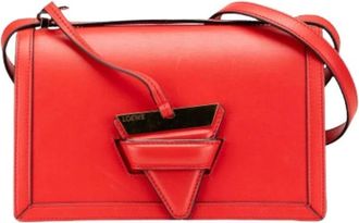 Loewe Pre-owned Cross Body Bags, female, Red, Size: ONE SIZE Pre-owned The Barcelona