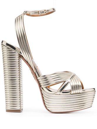 Aquazzura Sundance geribbelde sandalen - Goud