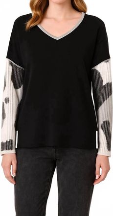 Angel Scoop Neck Top In White Black