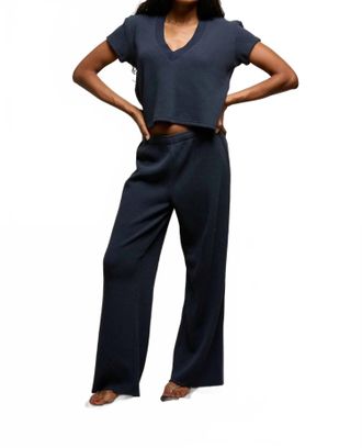 perfectwhitetee Jada Waffle V-Neck Tee In Navy