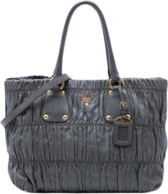 Prada Pre-owned Tote Bags, female, Gray, Size: ONE SIZE Pre-owned Gaufre Satchel