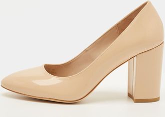Stuart Weitzman Ariana
