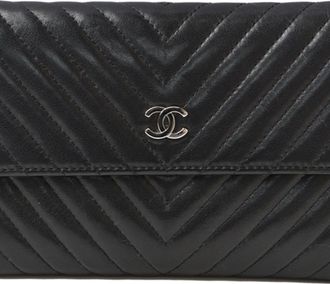 Chanel Black Leather Wallet (Bi-Fold) (Pre-Owned)