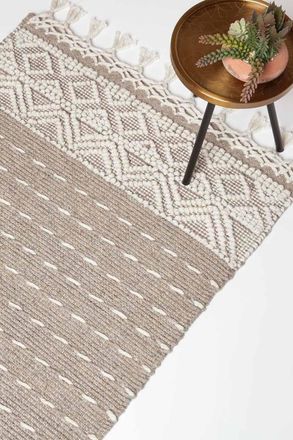 Homescapes Patna Beige & Natural Kilim Wool Rug | Size: 160 cm x 230 cm