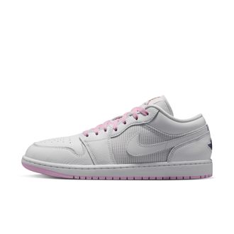 Nike Jordan Mens Air Jordan 1 Low SE Shoes in White | IO2048-100