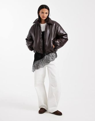 Object Giacca imbottita in pelle sintetica premium color marrone cioccolato