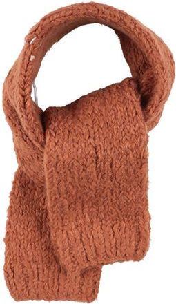 Acne Studios ACCESSORIES - Scarves sur YOOX.COM