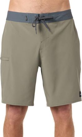 O'Neill Hyperfreak Heat Solid Board Shorts in Mulled Basil at Nordstrom, Size 28