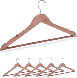 Relaxdays Perchas Ropa De Madera De Cedro, 6 Uds., Para Camisas O Trajes, Contra Polillas, 44 Cm Ancho, Marr&oacute;n Natural - Relaxdays