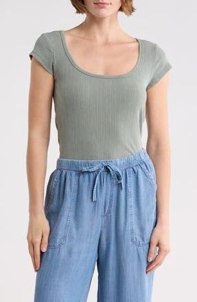 Splendid Fitted Scoop Neck T-Shirt in Army Green at Nordstrom Rack, Size X-Small