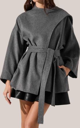 Astr Womens Elaxi Short Coat In Charcoal