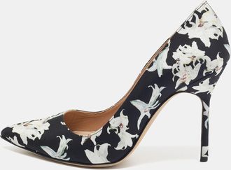 Manolo Blahnik Black/white Printed Floral Fabric Bb Pumps