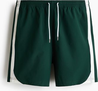H&M Track Shorts in Regular Fit - Dunkelgr&uuml;n/Colourblocking
