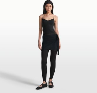 Nike Womens SKIMS Matte V-Panel Stirrup Leggings in Black | PTLEG9696W-OBD