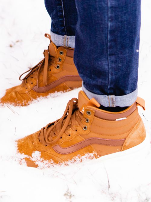 Gibt es gefütterte Sneaker für den Winter? Wir verraten euch sieben Tricks, mit denen ihr auch im Winter eure Sneaker tragen könnt