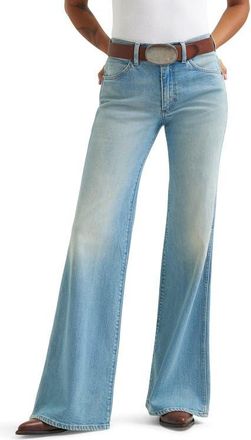 Wrangler 70s Flare Jeans in Golden Daze at Nordstrom, Size 27